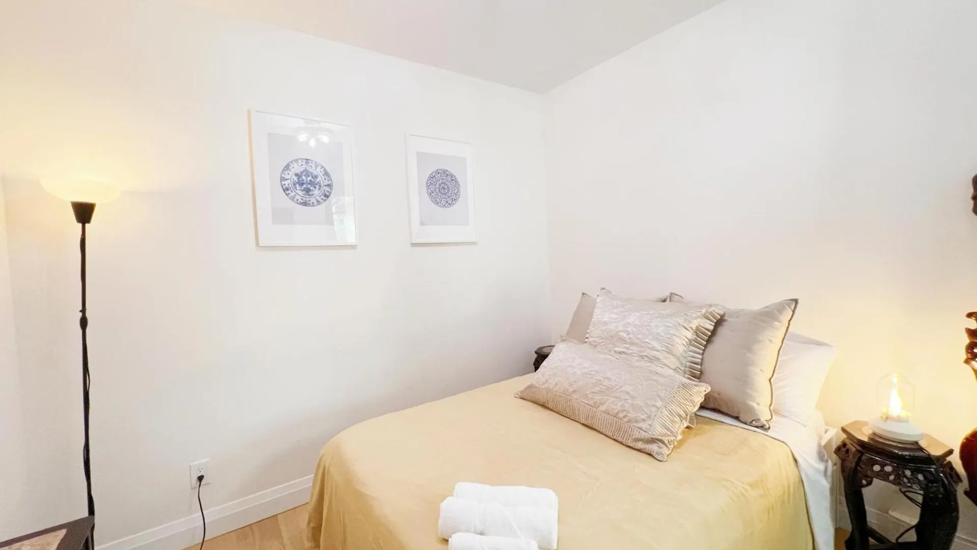 Habitación en casa particular Cozy Nice Townhouse In Dt Toronto Near Wellesley And Jarvis